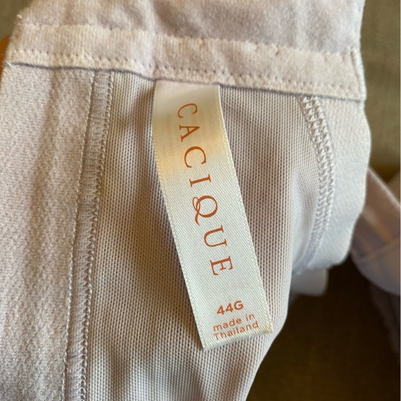 Cacique Lightly Lined Lace Underwire Bra - Picture 4 of 4